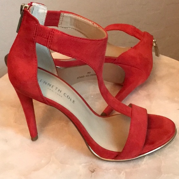 Kenneth Cole red suede heel - Picture 6 of 6